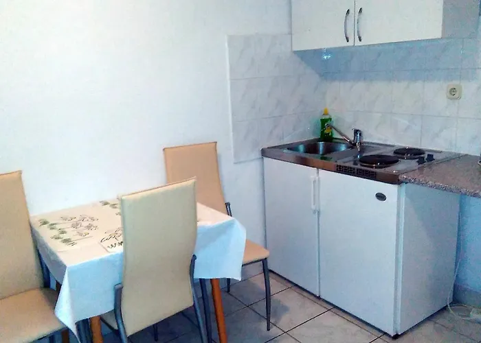 6902c Podaca